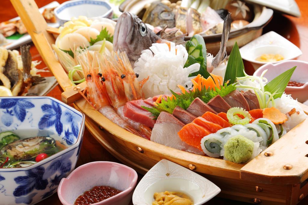 Shinsei Hotel Shakotan Екстериор снимка